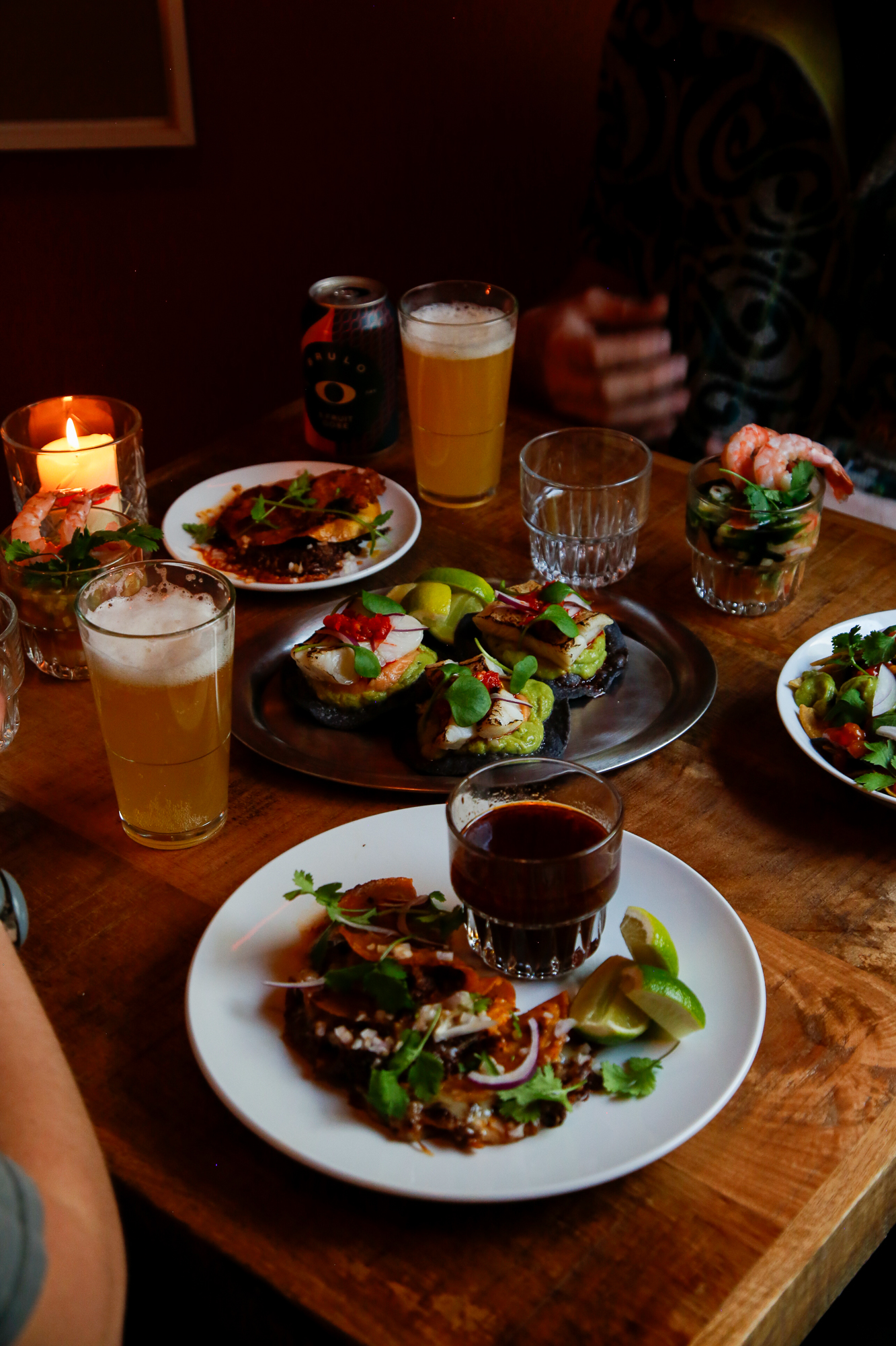 Tafel vol Bar Birria gerechten